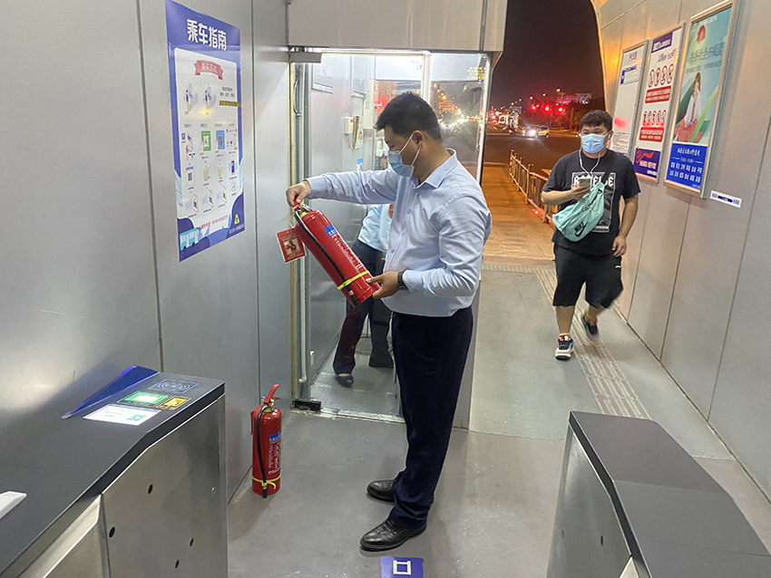 公交集團(tuán)快速公交事業(yè)部開展安全生產(chǎn)百日攻堅(jiān)隱患排查