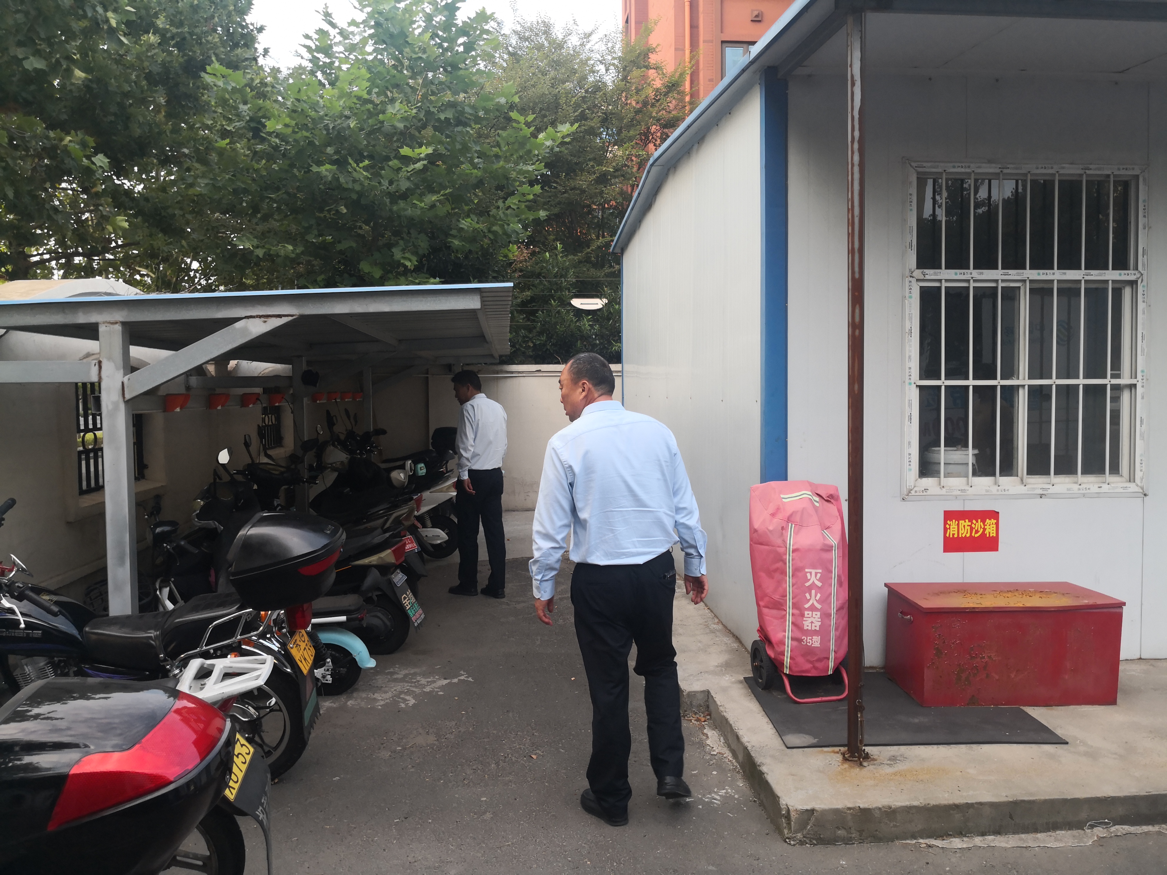 公交集團(tuán)公交事業(yè)二部開展場站水電專項(xiàng)檢查