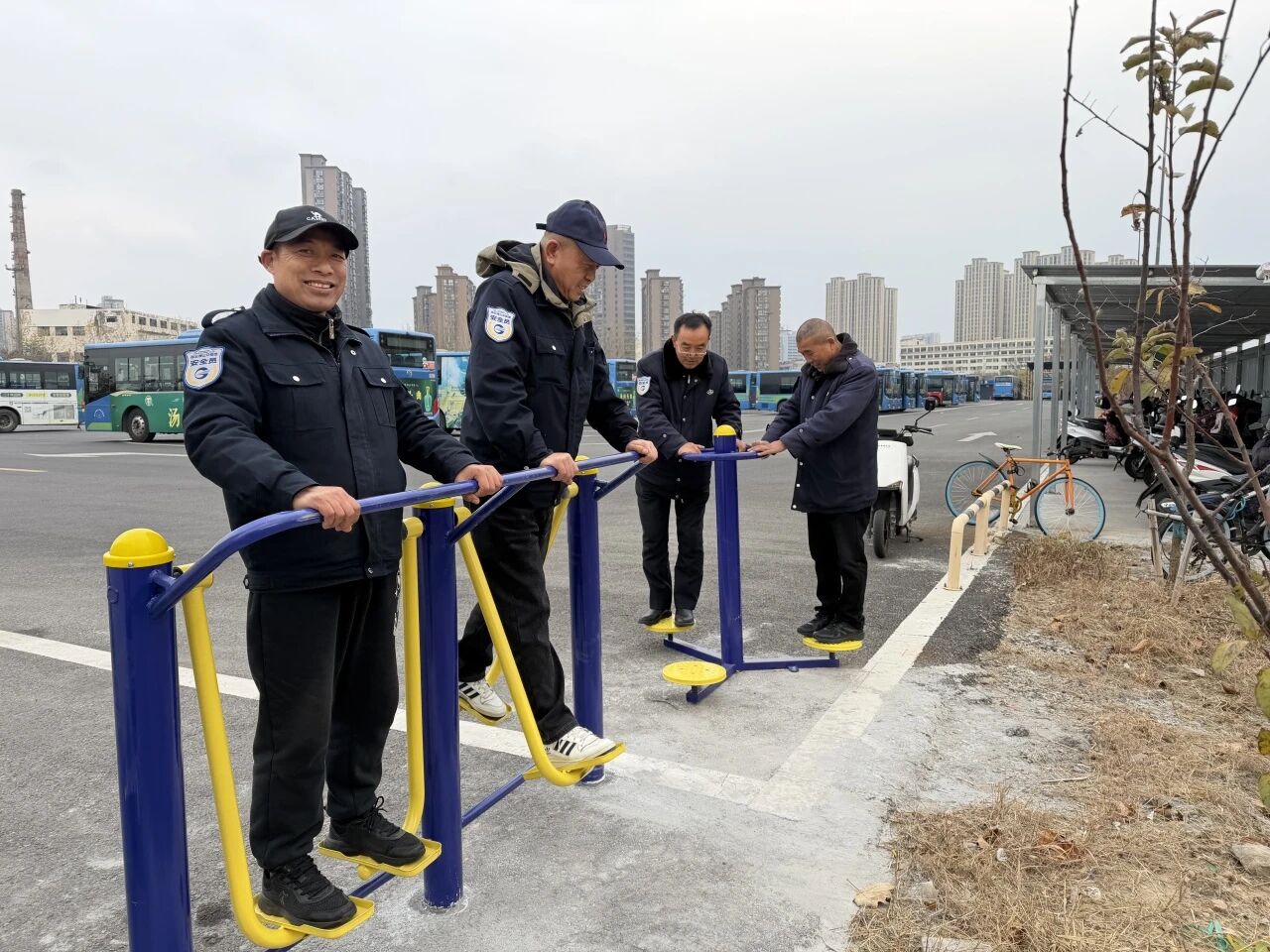 【我為一線辦實事】健身器材進公交場站，關懷舉措暖一線職工