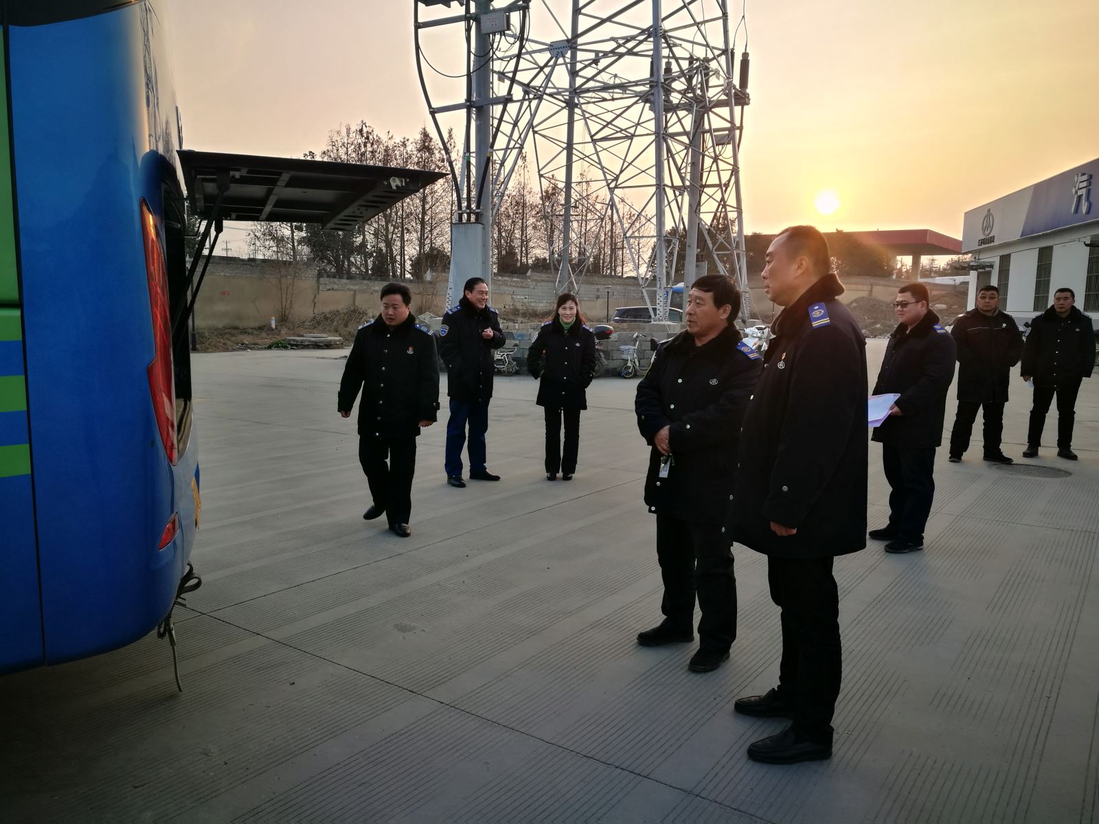 公交集團經(jīng)營發(fā)展事業(yè)部開展安全保障檢查工作