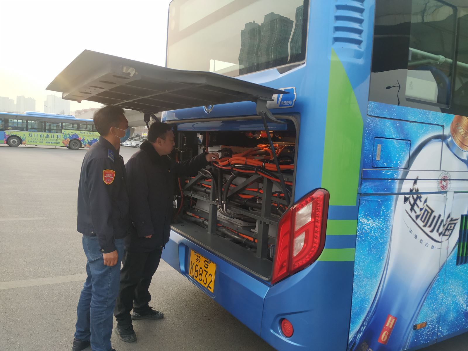 公交事業(yè)二部開(kāi)展機(jī)務(wù)專(zhuān)項(xiàng)檢查