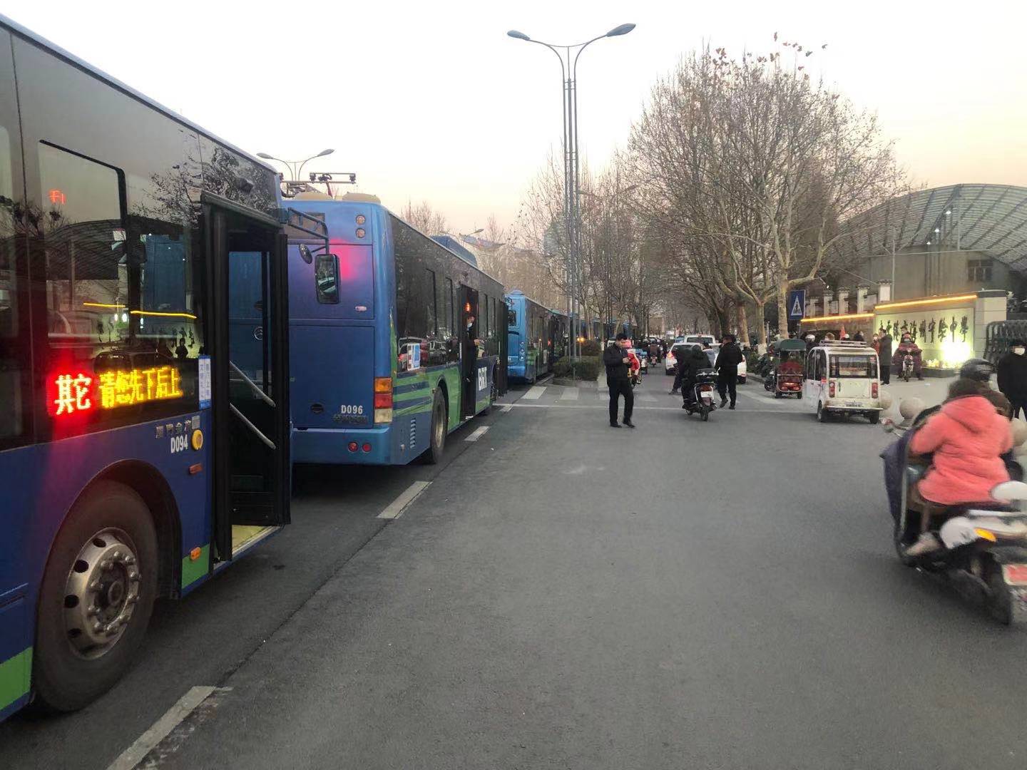 助力小高考，公交在行動