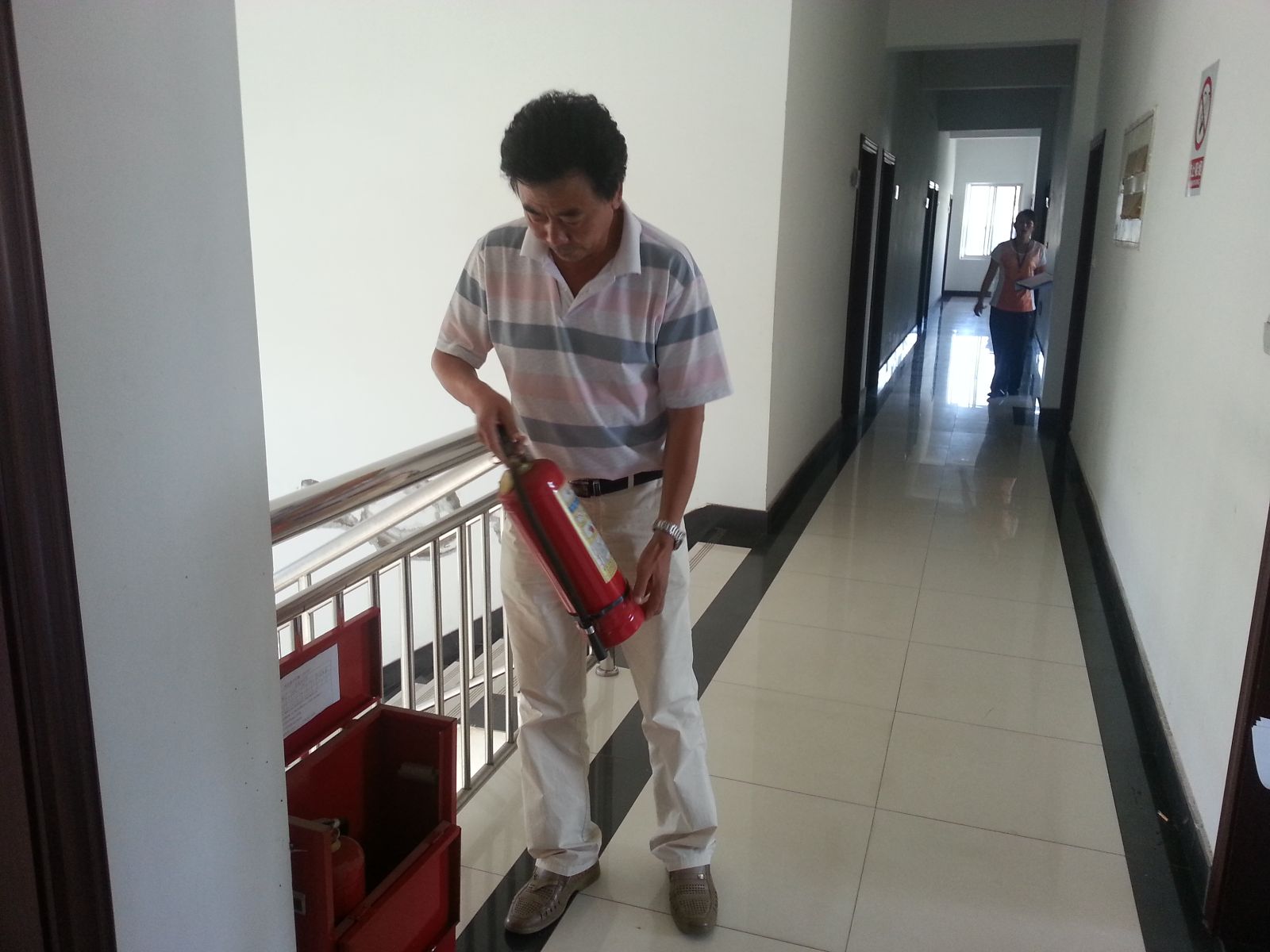 海通公交東部公司開展中秋、國慶節(jié)前安全大檢查