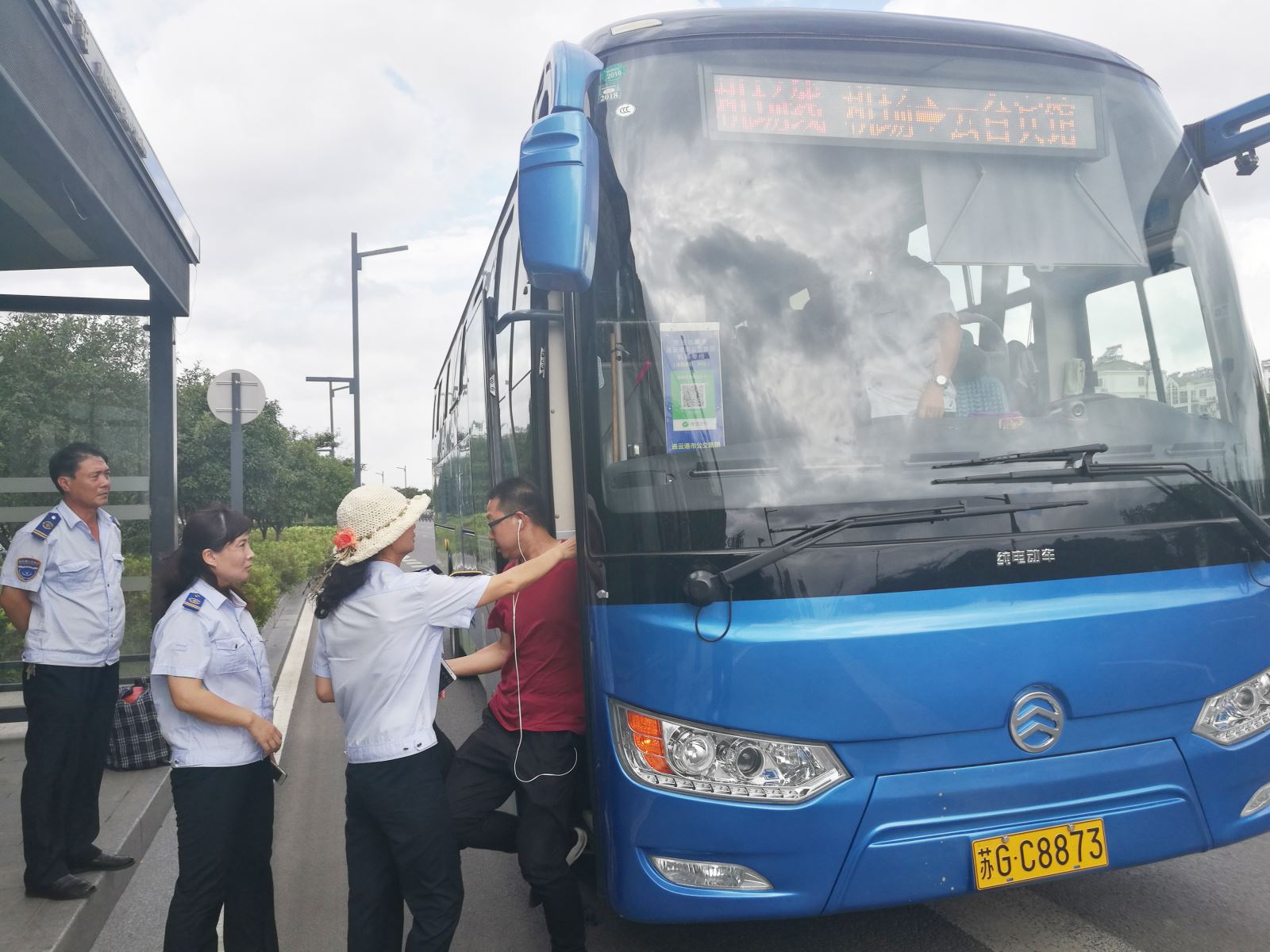 公交集團佳連公司開展機場專線專項檢查