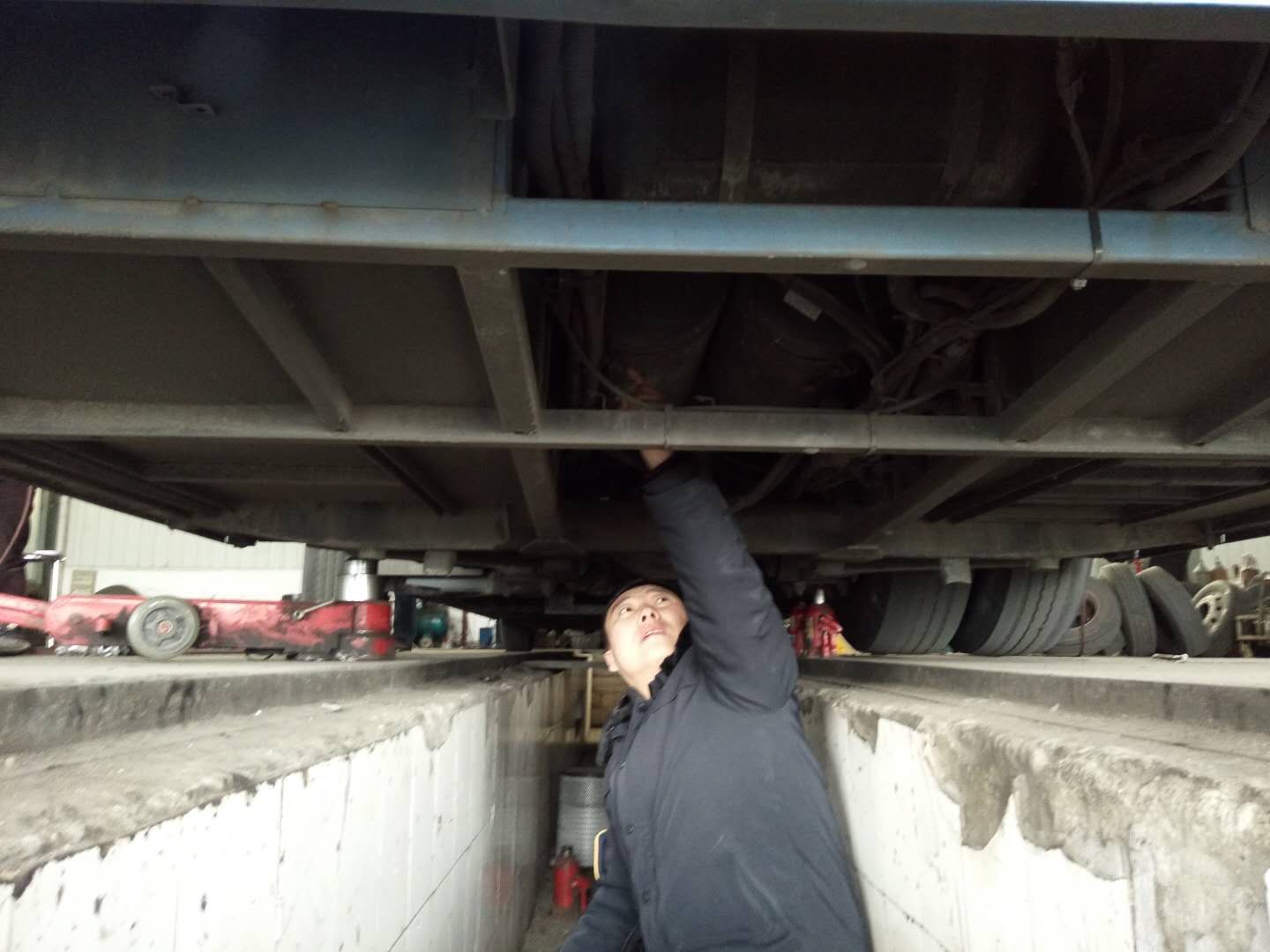 強(qiáng)化機(jī)務(wù)管理，筑牢行車安全防護(hù)網(wǎng)