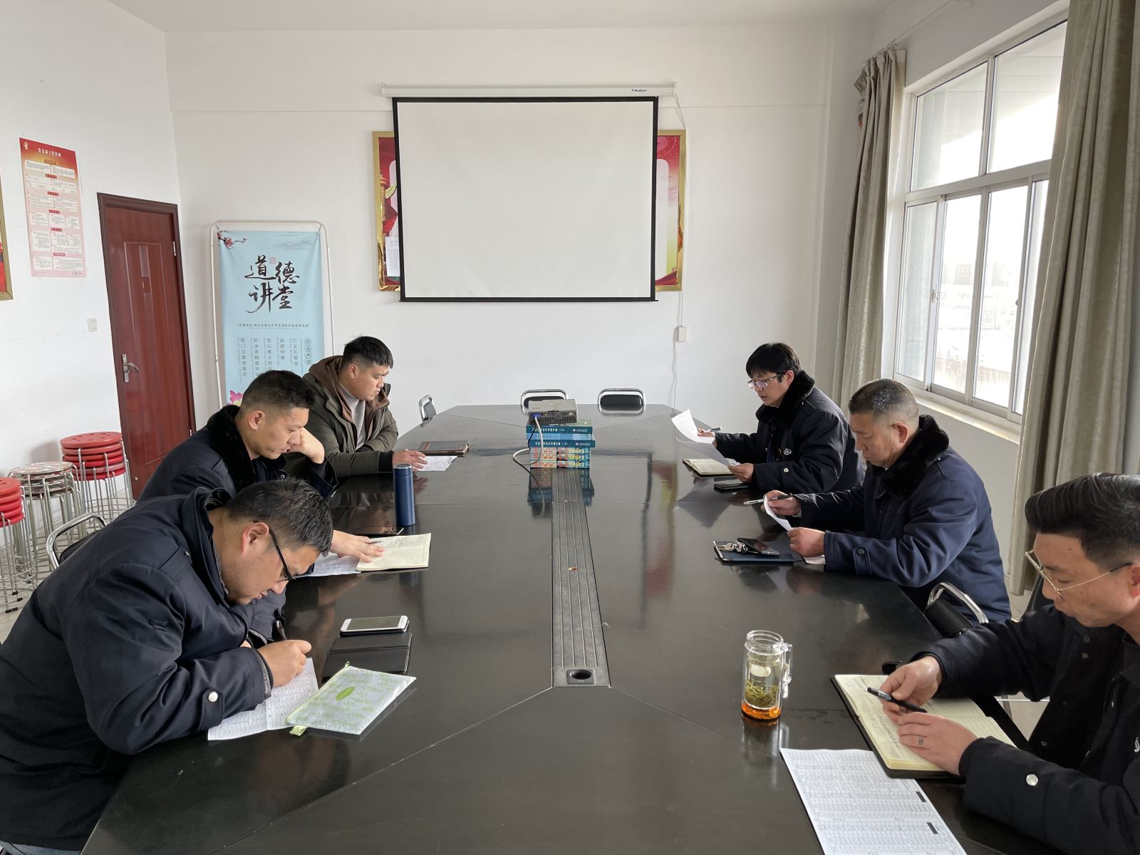 公交集團公交事業(yè)二部召開2021生產運營計劃會