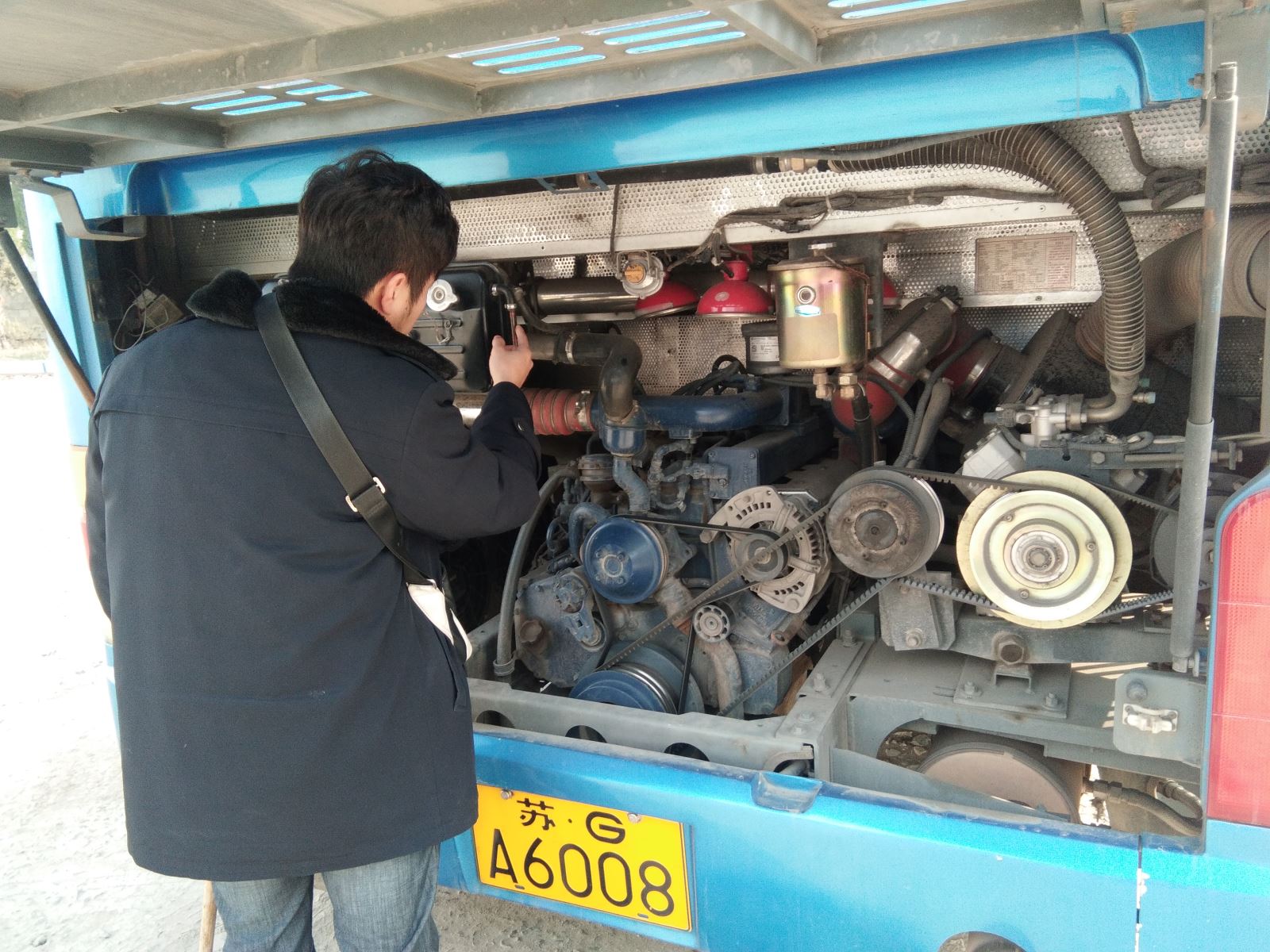 公交集團(tuán)公交事業(yè)一部開(kāi)展車(chē)輛機(jī)務(wù)大檢查