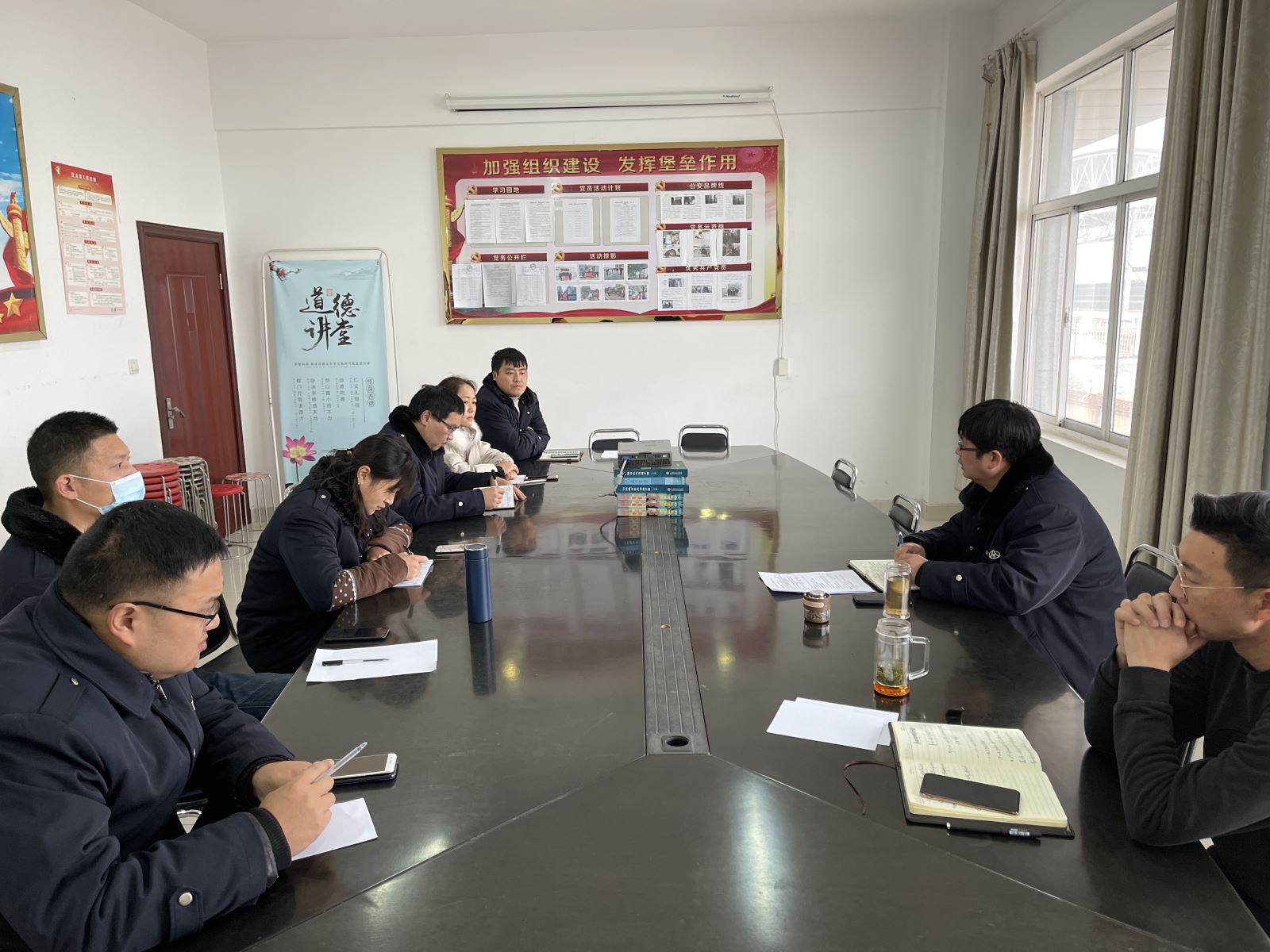 公交集團公交事業(yè)二部召開生產(chǎn)運營專題會