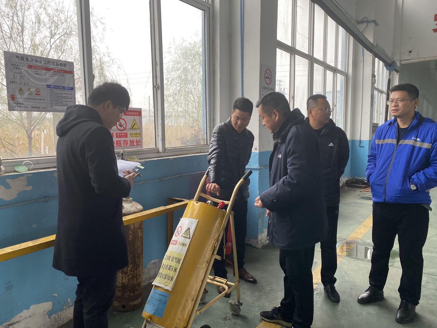 公交集團機務技術事業(yè)部開展冬季安全生產(chǎn)大檢查工作