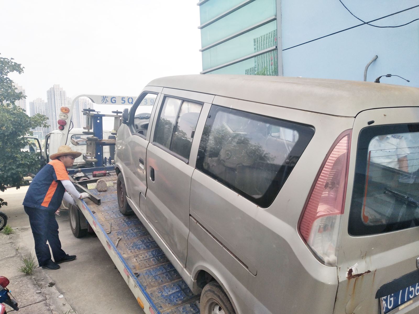 公交集團(tuán)對(duì)經(jīng)營(yíng)業(yè)務(wù)用車進(jìn)行報(bào)廢處置