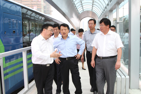 李強書記調(diào)研市區(qū)公共交通情況