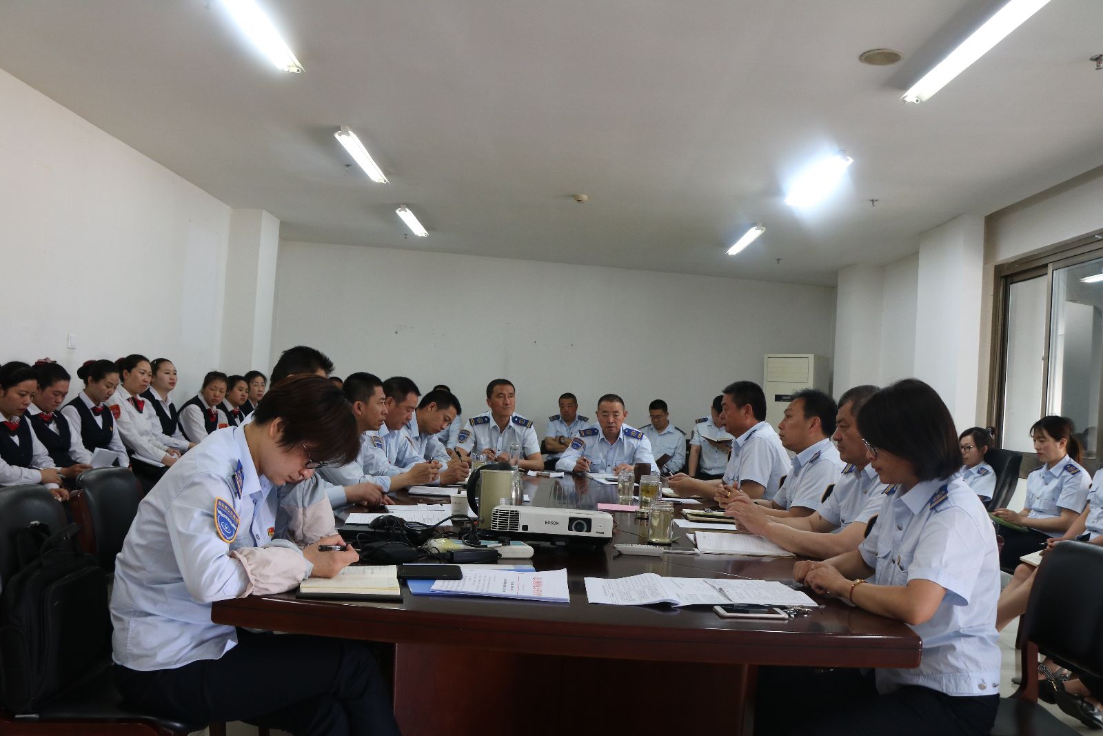 公交集團(tuán)快速公司召開創(chuàng)建全國(guó)文明城市動(dòng)員會(huì)