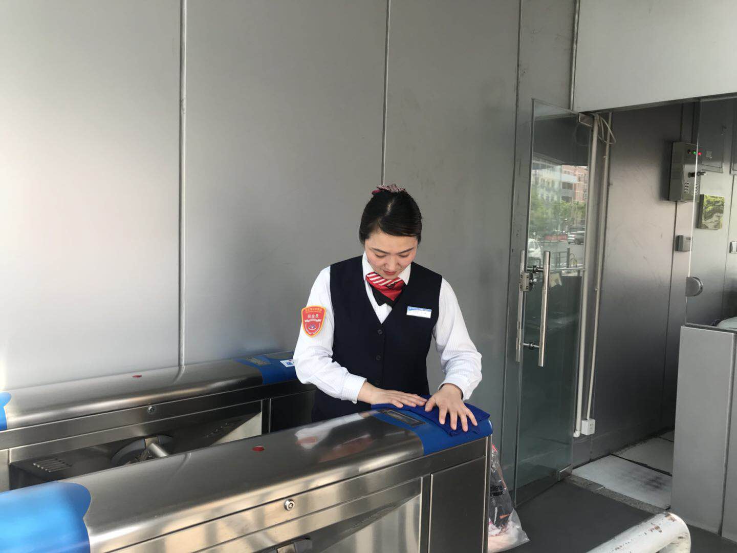 用心工作，用心服務