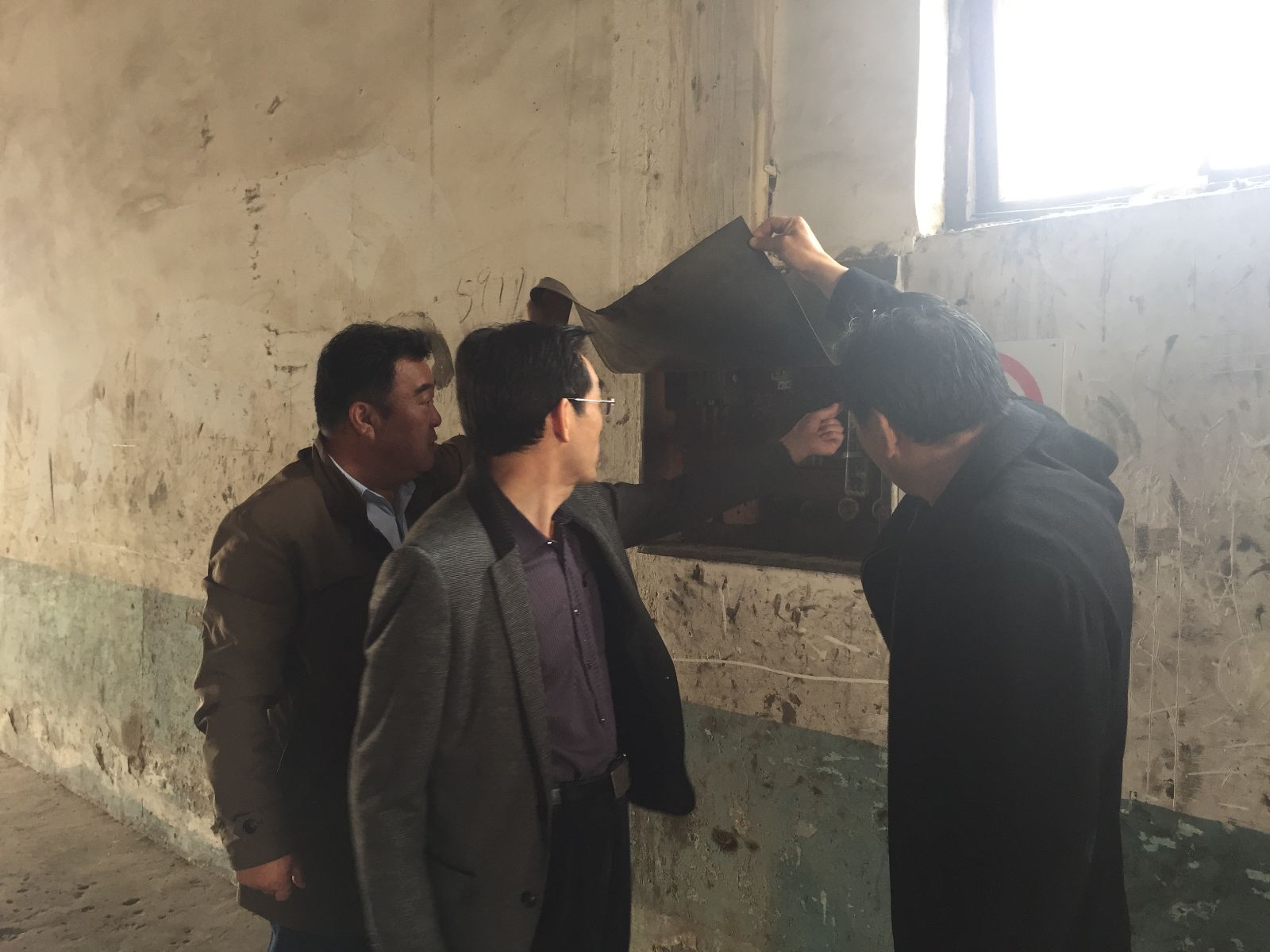 公交集團(tuán)汽服公司開(kāi)展“五一”節(jié)安全生產(chǎn)檢查工作