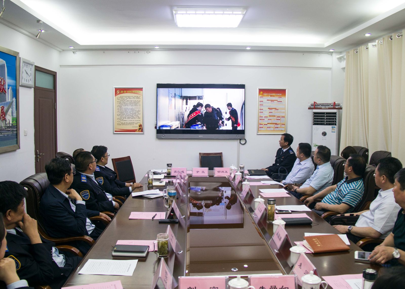 宿遷公交一行到連云港市公交集團交流學(xué)習(xí)