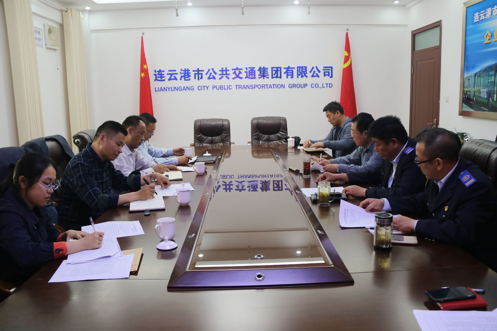 市安委會(huì)檢查指導(dǎo)公交集團(tuán)安全工作